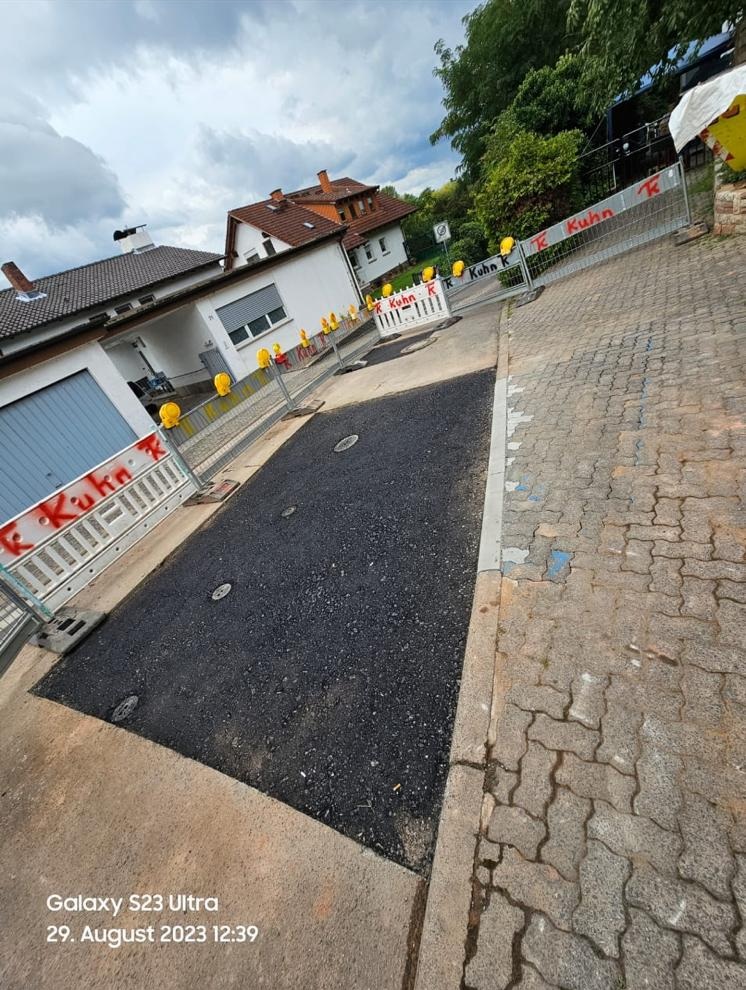 Bild Asphalt & Wegebau